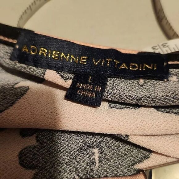 Adrienne Vittadini Ladies Pink & Black Floral Ruched Elbow Sleeve Blouse - Size - Picture 8 of 9